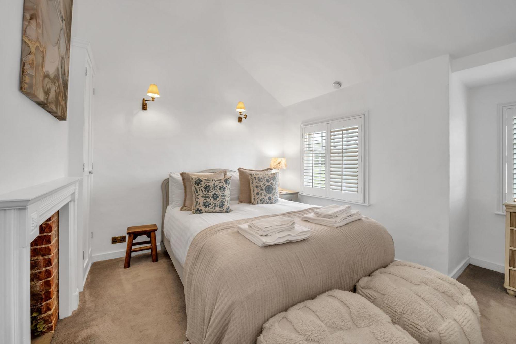Charming Church Walk, Long Melford - 2 Bedroom Property With Parking 外观 照片