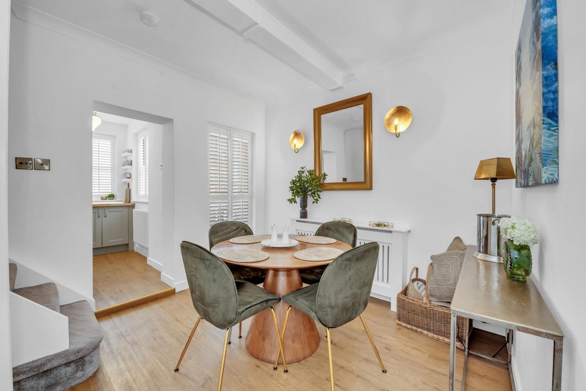 Charming Church Walk, Long Melford - 2 Bedroom Property With Parking 外观 照片